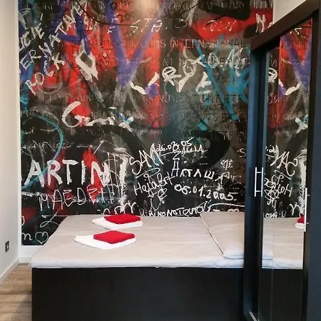 Street Art Apartment Oświęcim Eksteriør bilde